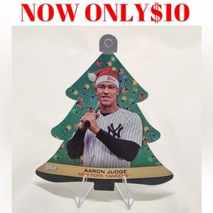 Aaron Judge 2022 Topps New York Yankees Christmas Holiday Ornament Baseball Card